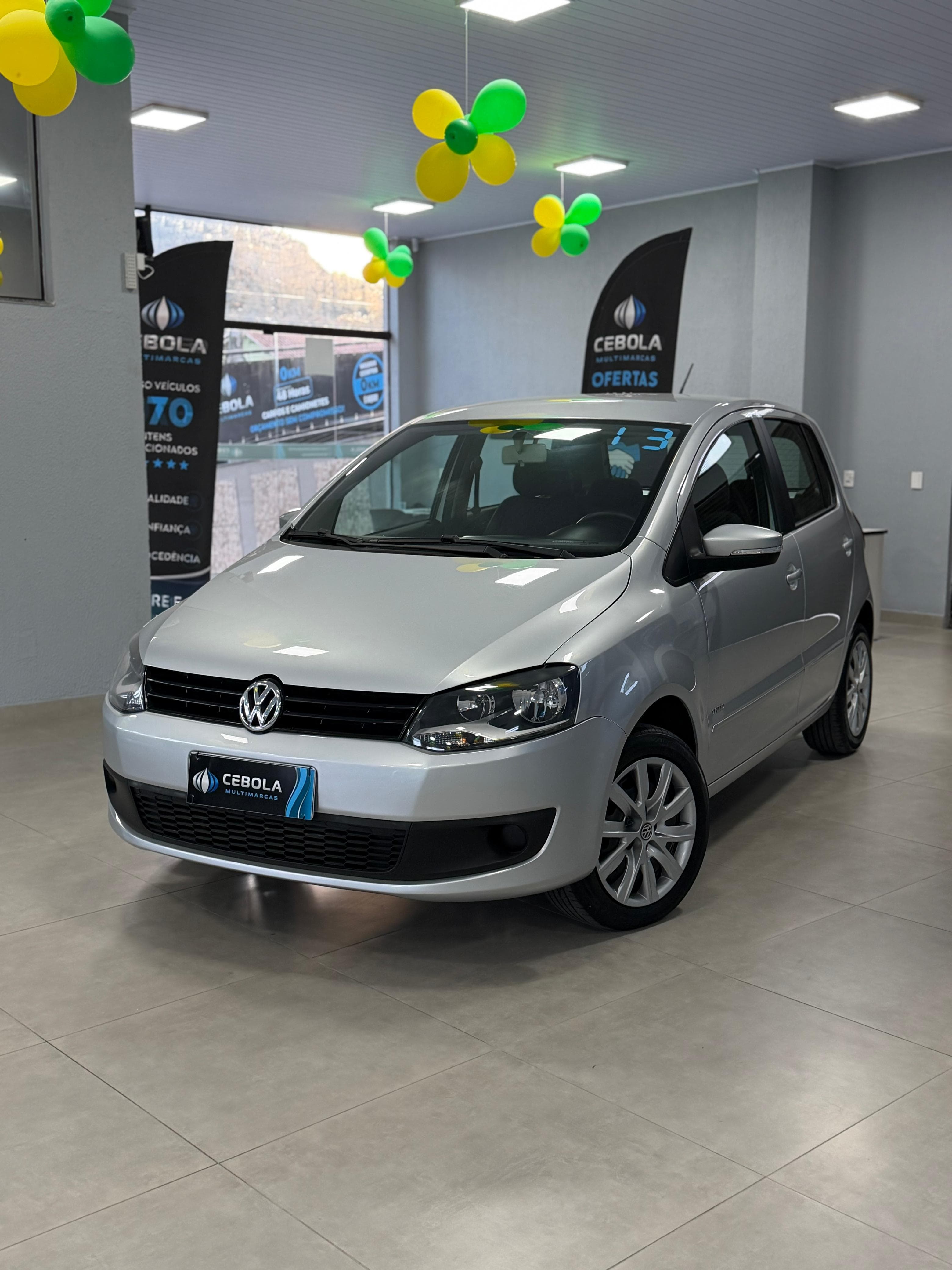 VW - VolksWagen Fox 1.0 Mi Total Flex 8V 3p 2014 à venda em Rio do Sul – SC